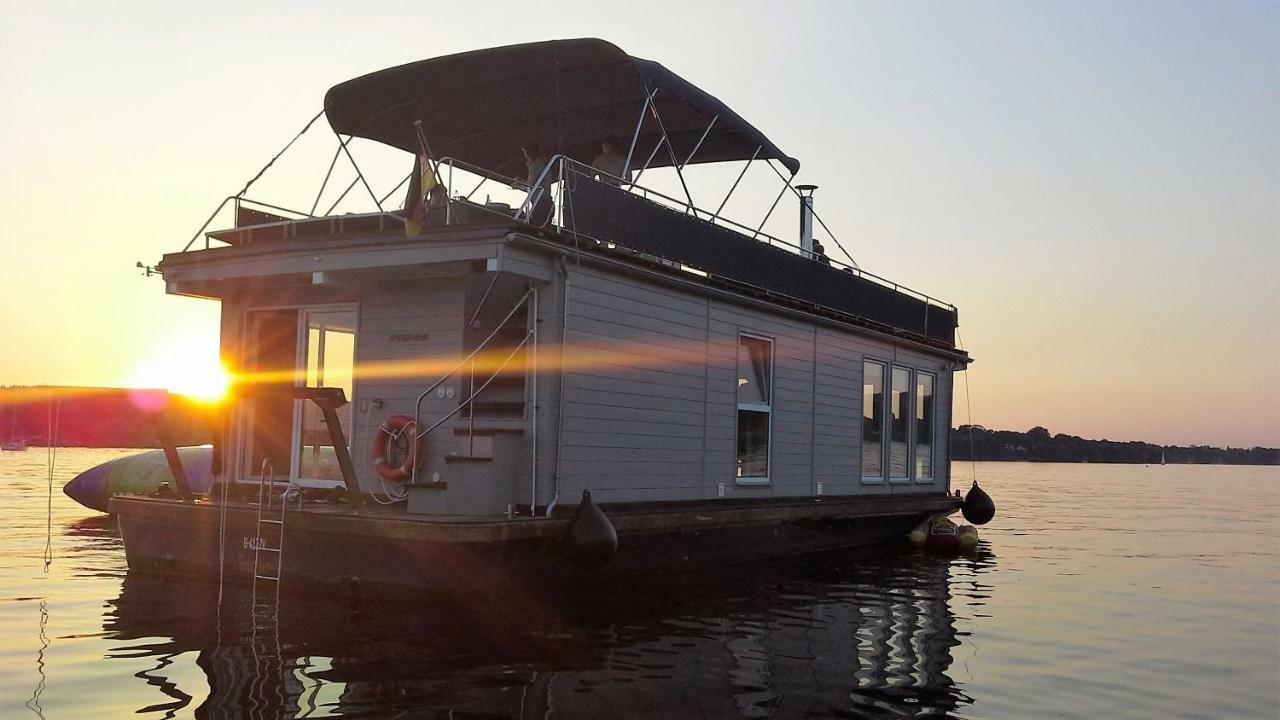 Hotel Hausboot DeLuxe à Berlin Extérieur photo