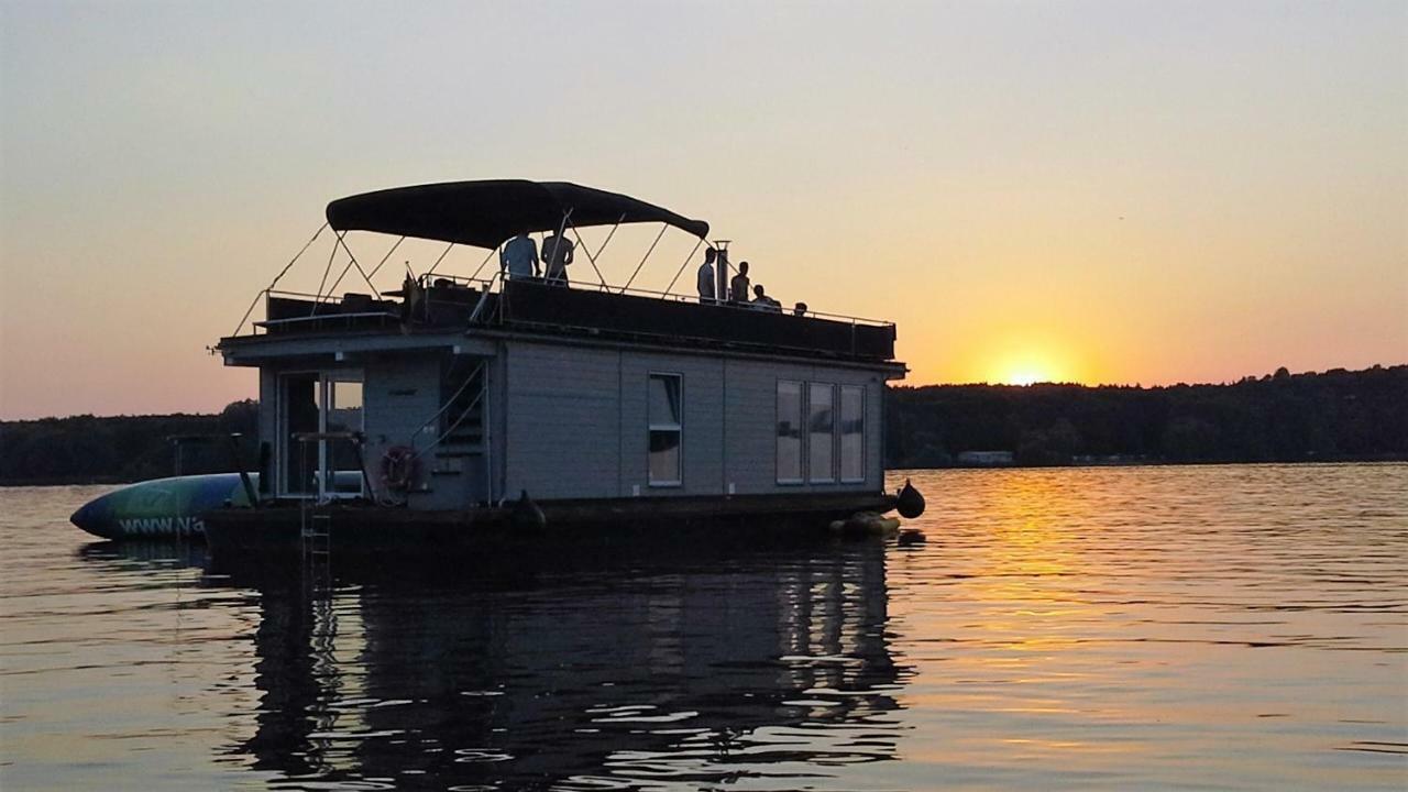 Hotel Hausboot DeLuxe à Berlin Extérieur photo