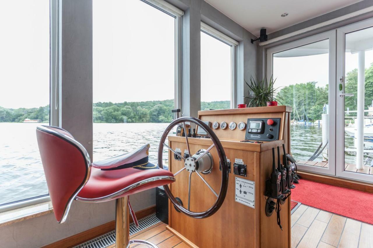 Hotel Hausboot DeLuxe à Berlin Extérieur photo